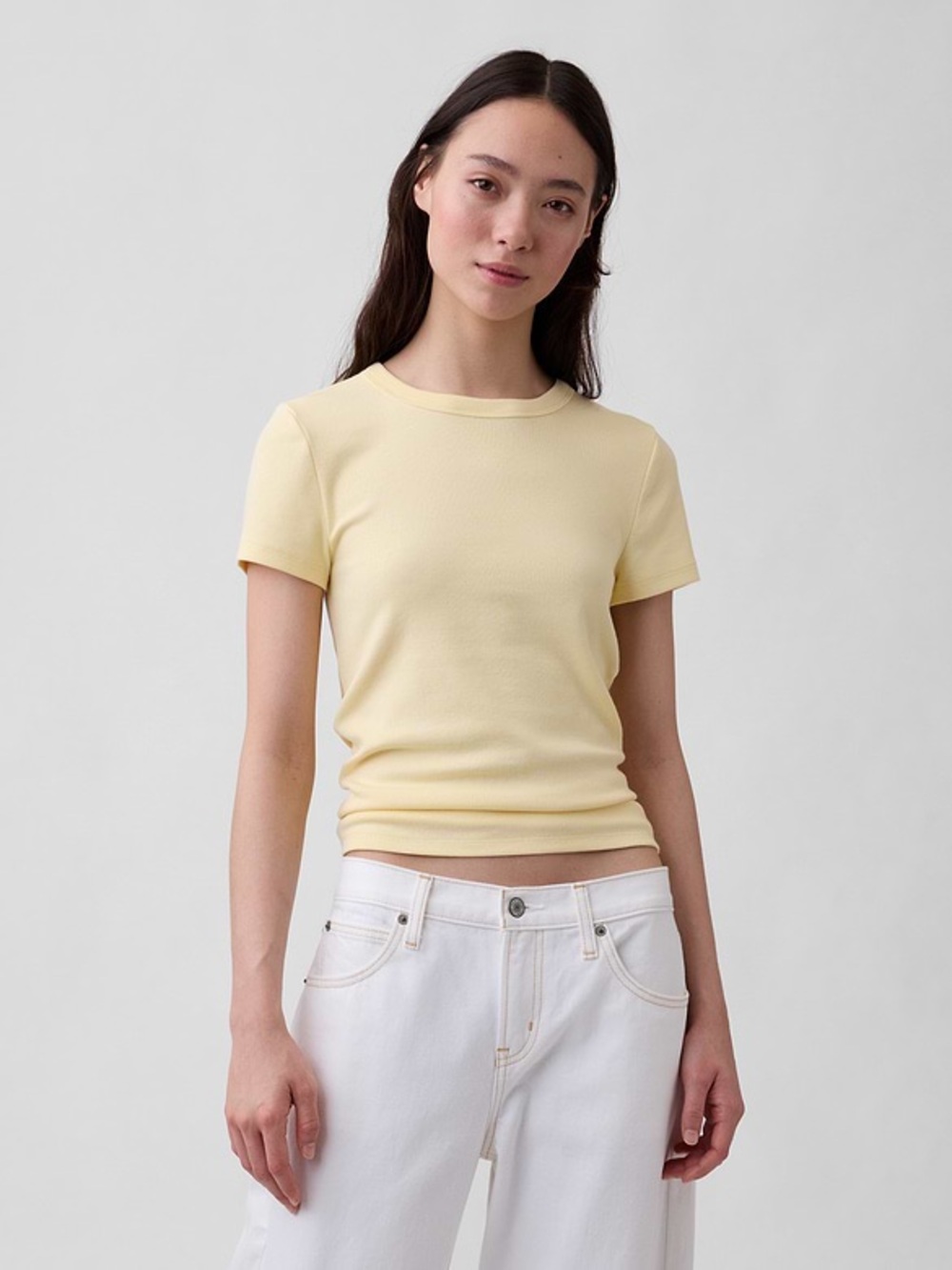 NWT GAP Modern Crewneck T-Shirt Light Pastel Yellow Fitted Basic Tee Medium M